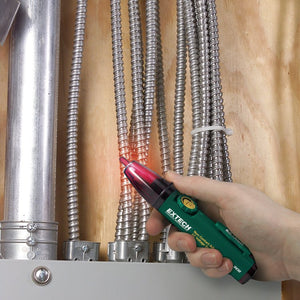 DV30: Detector de voltaje de CA ajustable sin contacto de EXTECH