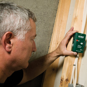 Detector de Circuitos CA y Voltaje Sin Contacto (VSC) con Sonda Externa P/ Áreas de Difícil Alcance de EXTECH